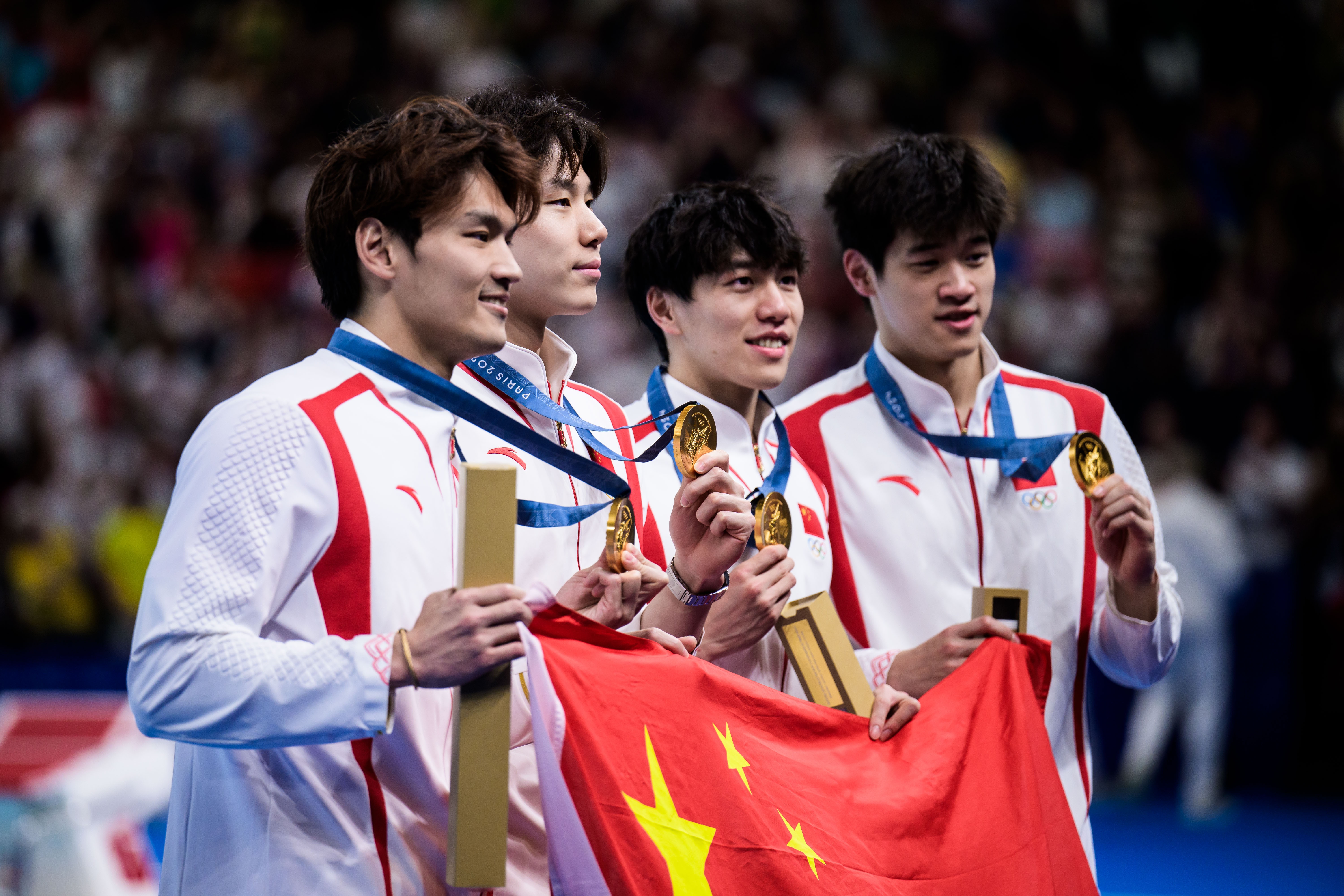 中国选手在奥运赛场上大放异彩，赢得尊敬的简单介绍