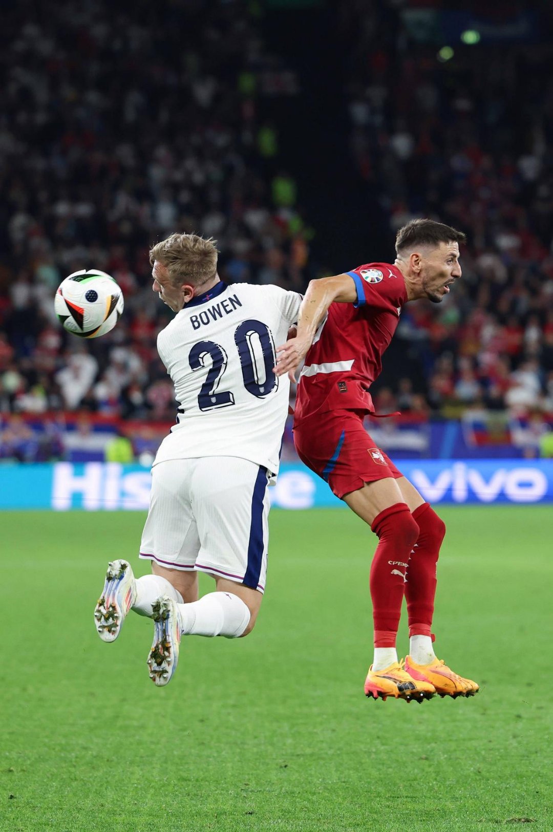 英超球队备战欧冠赛事,雄心勃勃 英超球队备战欧冠赛事,雄心勃勃